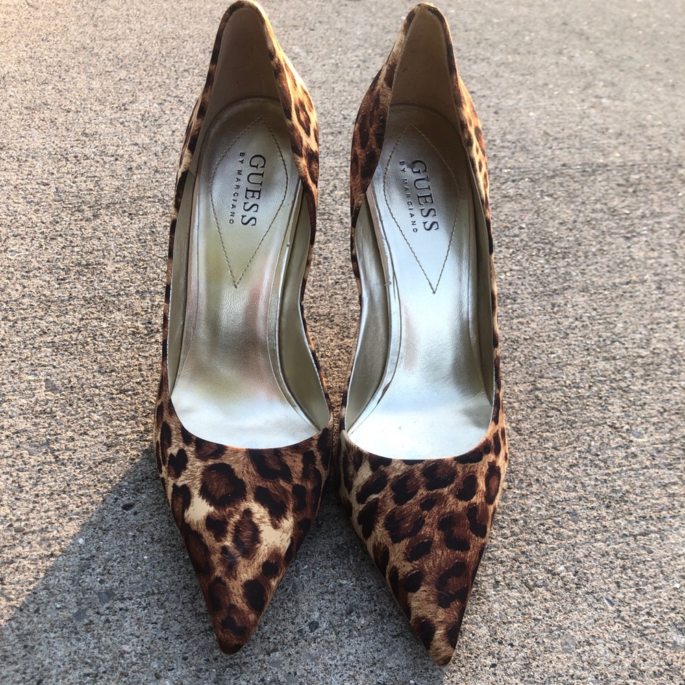 Women’s Cheetah print heels!❤️🐆